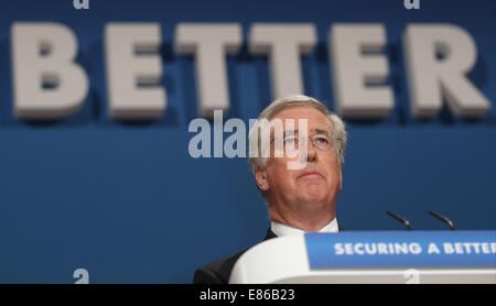 MICHAEL FALLON MP IL SEGRETARIO DI STATO PER LA DIFESA 01 ottobre 2014 CPI BIRMINGHAM INGHILTERRA Foto Stock