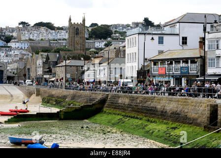 St Ives (Cornish: Porth Ia, significato St Ia's cove) è una città di mare, parrocchia civile e la porta in Cornovaglia, Inghilterra, Regno Unito. Foto Stock