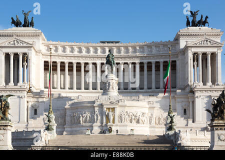 L'Altare della Patria, noto anche come il Monumento Nazionale a Vittorio Emanuele II è un controve Foto Stock