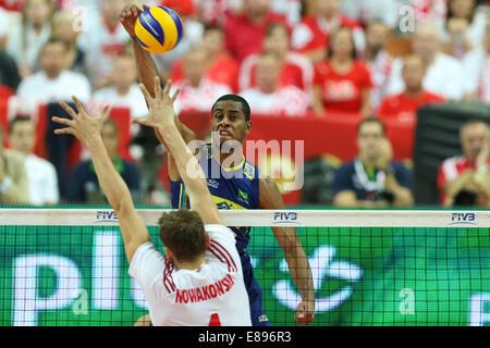 21.09.2014, Katowice, Poalnd. Internazionale FIVB World Cup finals tra la Polonia e il Brasile. Ricardo Lucarelli Santos de Souza (BRA), Piotr Nowakowski (POL) Foto Stock