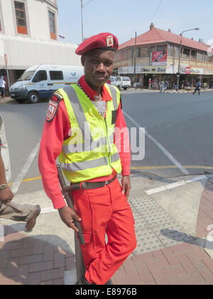 I servizi privati di sicurezza Guard dal Red Alert Azienda a Johannesburg, in Sud Africa. Foto Tony Gale Foto Stock