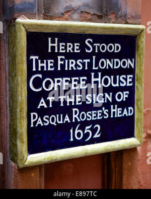 Marcatura della placca prima London coffee house, St Michael's Alley, London, England Regno Unito Foto Stock