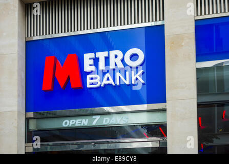 Metro filiale di banca Foto Stock