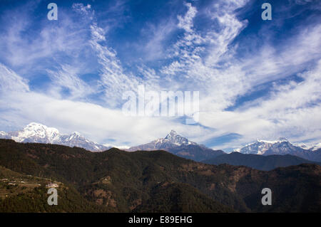 Machapuchare (aka coda di pesce della montagna) nel Santuario di Annapurna, Nepal Foto Stock