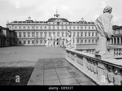 Achtziger Jahre, Barockresidenz Rastatt, Residenzschloss der Markgrafen von Baden, heute Wehrgeschichtliches Museum und Amtsgericht, Rastatt, Oberrhei Foto Stock