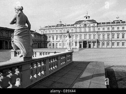 Achtziger Jahre, Barockresidenz Rastatt, Residenzschloss der Markgrafen von Baden, heute Wehrgeschichtliches Museum und Amtsgericht, Rastatt, Oberrhei Foto Stock