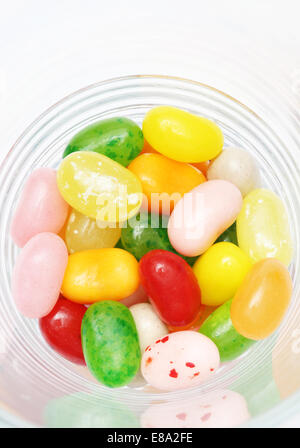 Dolce candy Jelly Beans in vetro colorato Foto Stock