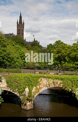 Kelvingrove Park sul fiume Kelvin glasgow Scozia Scotland Foto Stock