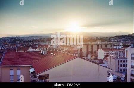 Vista in elevazione della città, Nice, Francia Foto Stock