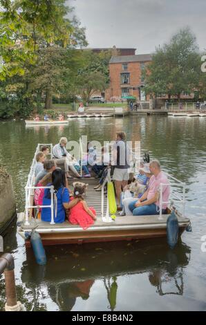 Traghetto della catena di stratford upon avon Foto Stock