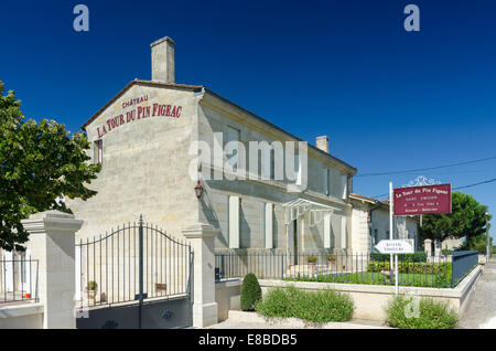 Ingresso al Chateau La Tour du Pin Figeac in St Emilion regione di Bordeaux Foto Stock