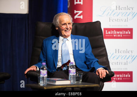 Nicholas Parsons è CBE è un inglese di radio e televisione presentatore e attore. Foto Stock