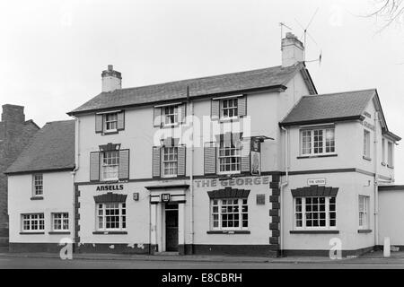 Il George Inn at Old Rugby bilton Inghilterra durante la fine degli anni settanta Foto Stock