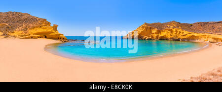 Cocedores spiaggia in Murcia vicino a Aguilas al mare mediterraneo della Spagna Foto Stock