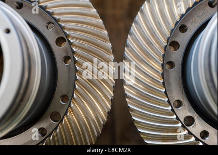 Coppia di ruote dentate / ruote cog (trasmissione acciaio Parti di ricambio per il settore automobilistico) Foto Stock