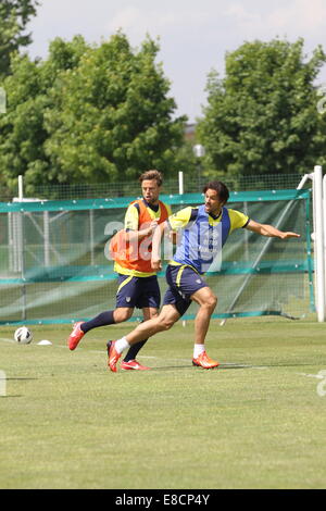 Il giocatore del Parma F.C., giocare nella Serie A italiana di Football League, avente una formazione presso il Centro Sportivo di Collecchio. Foto Stock