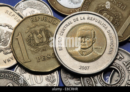 Le monete della Repubblica Dominicana. Dominicana, eroe nazionale RAMON MATIAS MELLA raffigurata nella Repubblica Dominicana dieci pesos. Foto Stock