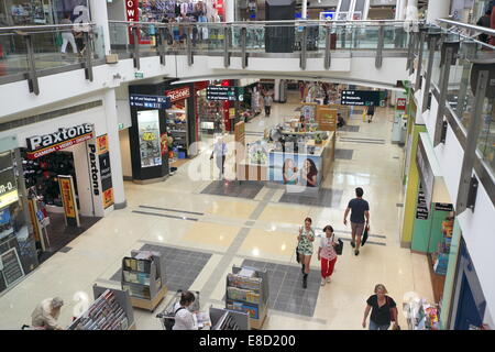 Interno del westfield azionato warringah mall shopping center a nord di Sydney, Australia Foto Stock