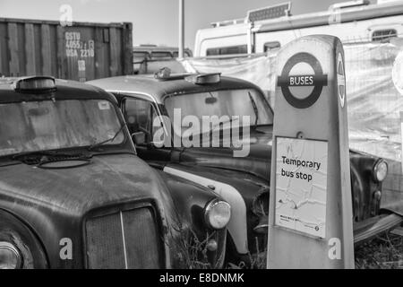 Derelitti London Black Cabs Foto Stock