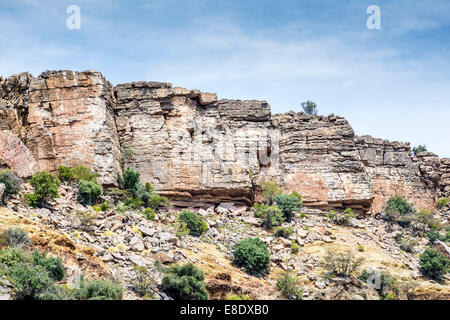 Immagine di rocce sul Plateau Saiq in Oman Foto Stock