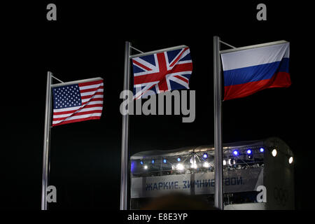 American a stelle e strisce Star Lamas Banner Regno Unito Union Jack e Russo Триколор tricolore bandiere Olimpiadi invernali Foto Stock