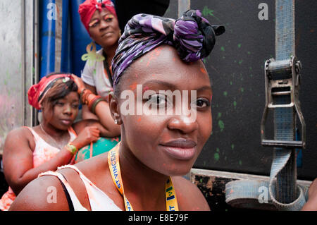 Le donne da St Vincent a annuale di carnevale di Notting Hill a Londra 2014 Foto Stock