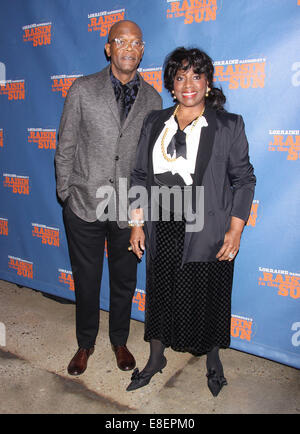 Serata di Apertura dopo parte per un uva passa al sole al Tribeca tetto - Arrivi con: Samuel L. Jackson,Latanya Richardson Jackson dove: New York New York, Stati Uniti quando: 03 Apr 2014 Foto Stock