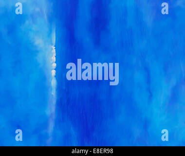 Estratto organico pittura blu texture di sfondo decorativo con cordino bianco di semi. Foto Stock