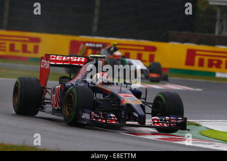 Daniil KWJAT, (KVYAT) RUS, avviare Nr. 26, ToroRosso, del team Scuderia Toro Rosso Toro Rosso STR9, energia Renault F1 di Suzuka, in Giappone, 05.10.2014, Formula una gara di F1, Giappone Grand Prix, Grosser Preis, GP du Japon, Motorsport, foto di: Sho TAMURA/AFLO SPORT GERMANIA FUORI Foto Stock