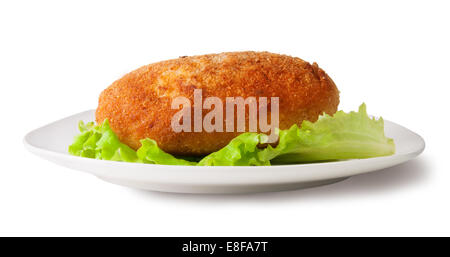 Scaloppina di pollo sulla piastra bianca isolata su sfondo bianco Foto Stock