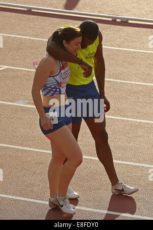 Libby Clegg (SCO) vince la medaglia d'oro - donna 100m T11/12 finale. Atletica leggera - Hampden Park - Glasgow - Regno Unito - 28/07/2014 - Commonw Foto Stock