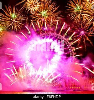 Regno Unito, Londra London Eye fuochi d'artificio Foto Stock
