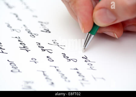 Scrivere la lettera ad un amico. Foto Stock