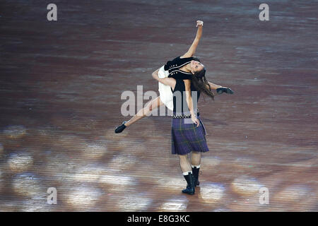 Sophie Martin e Christopher Harrison della Scottish Ballet. Cerimonia di apertura - Celtic Park - Glasgow Scotland Regno Unito - 230714 - Foto Stock