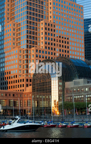 World Financial Center edifici per uffici nel quartiere finanziario di Manhattan. A ovest della città, tra i quali era il mondo Trad Foto Stock