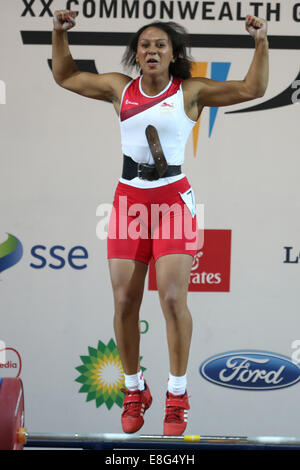 Medal Cermony. Zoe Smith (ITA) vince la medaglia d'oro. Sollevamento pesi - Womens 58kg GRUPPO A - SECC - Glasgow, Scozia - 260714 Foto Stock