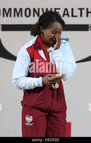 Medal Cermony. Zoe Smith (ITA) vince la medaglia d'oro. Sollevamento pesi - Womens 58kg GRUPPO A - SECC - Glasgow, Scozia - 260714 Foto Stock
