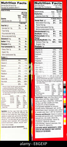 Scatole di Cereali e salute etichette di informazioni Foto Stock