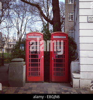 Regno Unito, Inghilterra, Londra, cabine telefoniche rosse Foto Stock