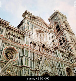 L'Italia, Toscana, Firenze, facciata del Duomo di Firenze Foto Stock