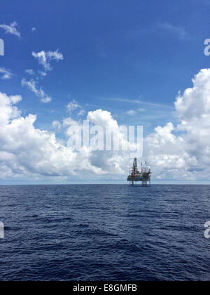 Piattaforma di perforazione offshore - Foto Stock