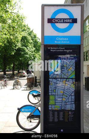 Barclays schema bicicletta a Londra nel quartiere di Chelsea Foto Stock