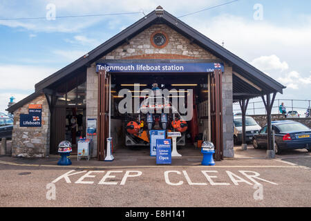 La stazione di imbarcazioni di salvataggio e dei battelli di salvataggio a Teignmouth nel Devon. Foto Stock