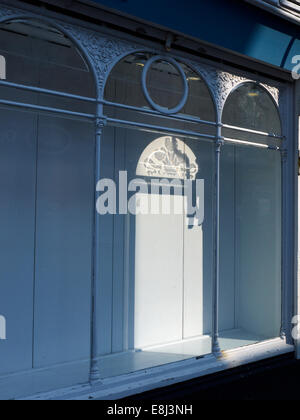 Victorian negozio di fronte a Aberystwyth Ceredigion REGNO UNITO Galles Foto Stock