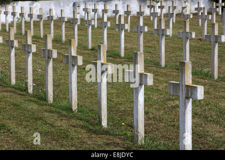 Commonweatlth War Graves. Francese cimitero militare contenente le tombe di 328 ColumŽriens, inglese, olandese e gli africani morti fo Foto Stock