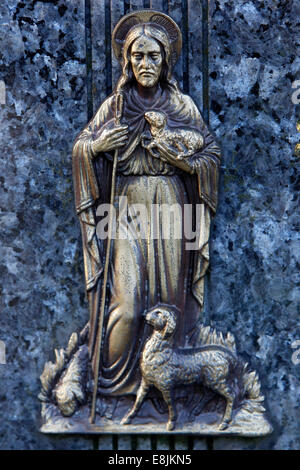 La scultura raffigurante Gesù come un buon pastore Foto Stock