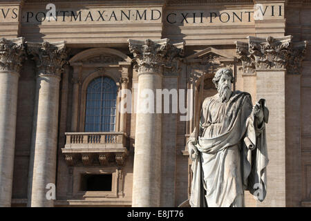 San Paolo Apostolo. La Basilica di San Pietro. Foto Stock