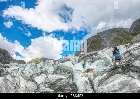 Nuova Zelanda, Isola del Sud, Westland National Park, fotografando Fox Glacier (MR). (Grandi dimensioni formato disponibile) Foto Stock