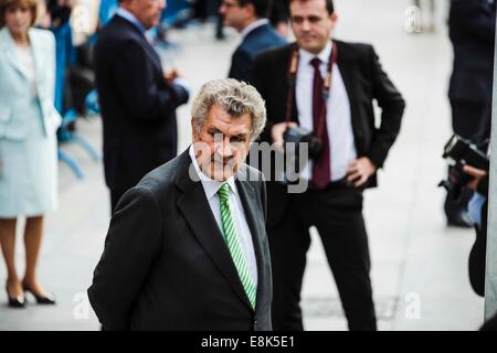 La regina Leticia presiede la tavola di raccolta del "giorno della piccola bandiera"8/10/2014 Foto Stock