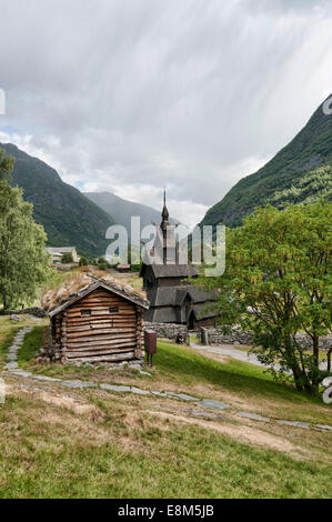 Borgund doga Chiesa è una doga chiesa si trova nel villaggio di Borgund, Norvegia Foto Stock